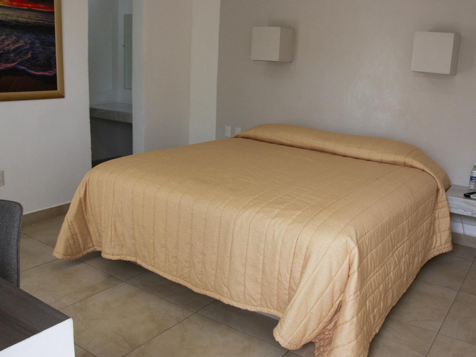 Hotel St. George Celaya  Exterior photo