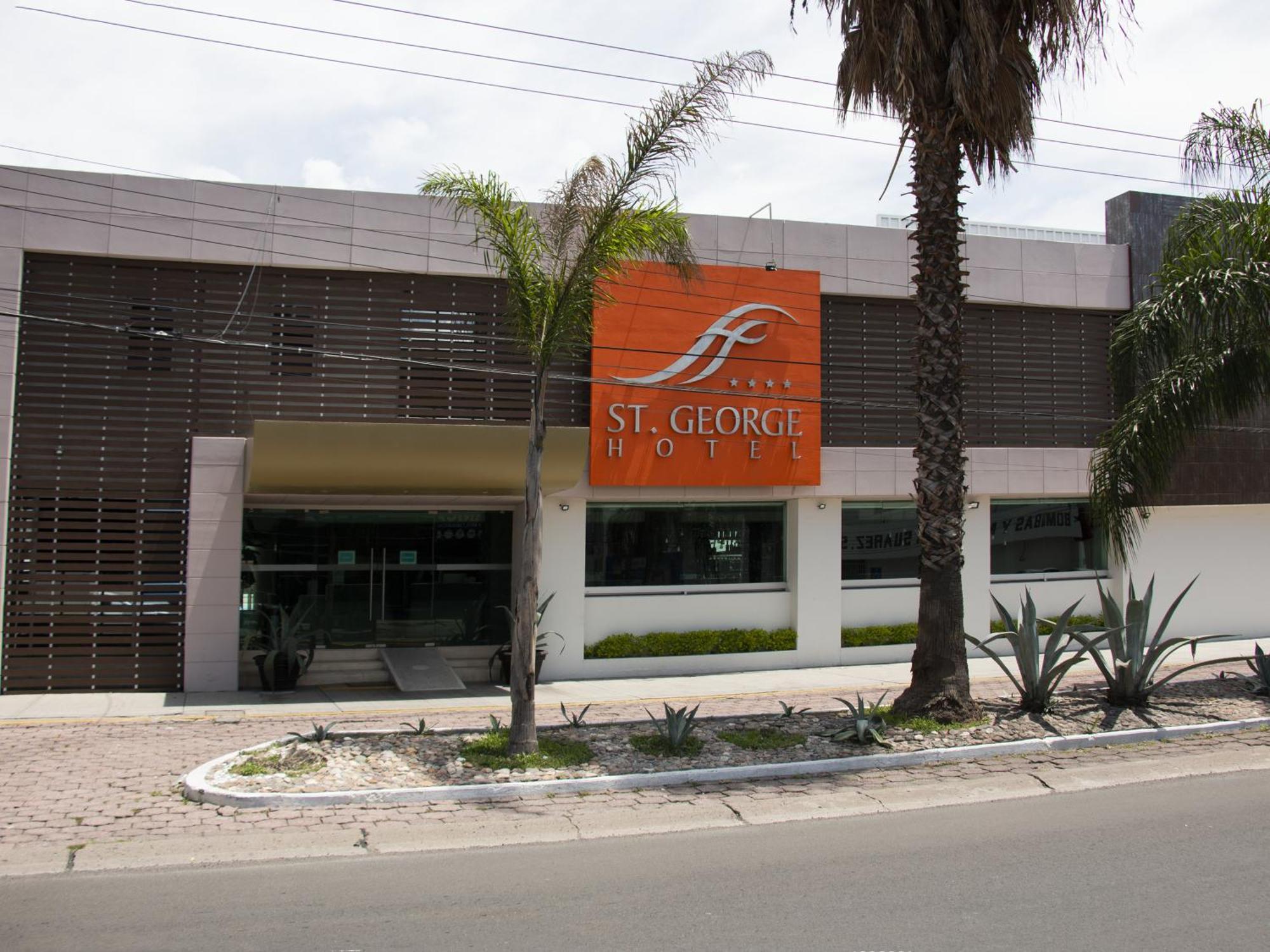 Hotel St. George Celaya  Exterior photo